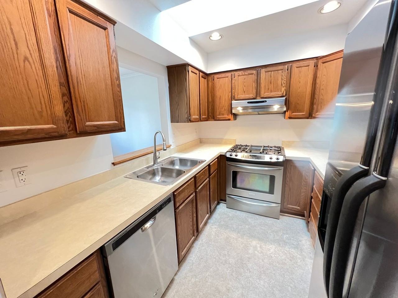 1283 Branchlands Dr - Photo 7 of 36