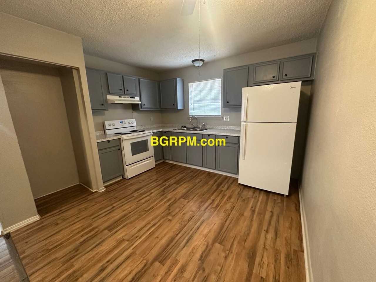 1812 Neely St - Photo 5 of 13