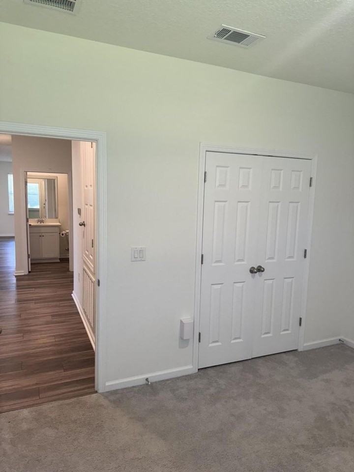 4062 Blue Hillside Ln - Photo 3 of 30