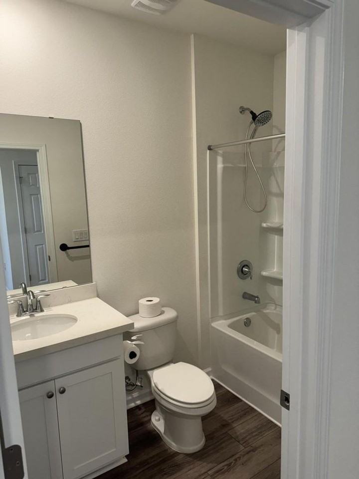 4062 Blue Hillside Ln - Photo 6 of 30