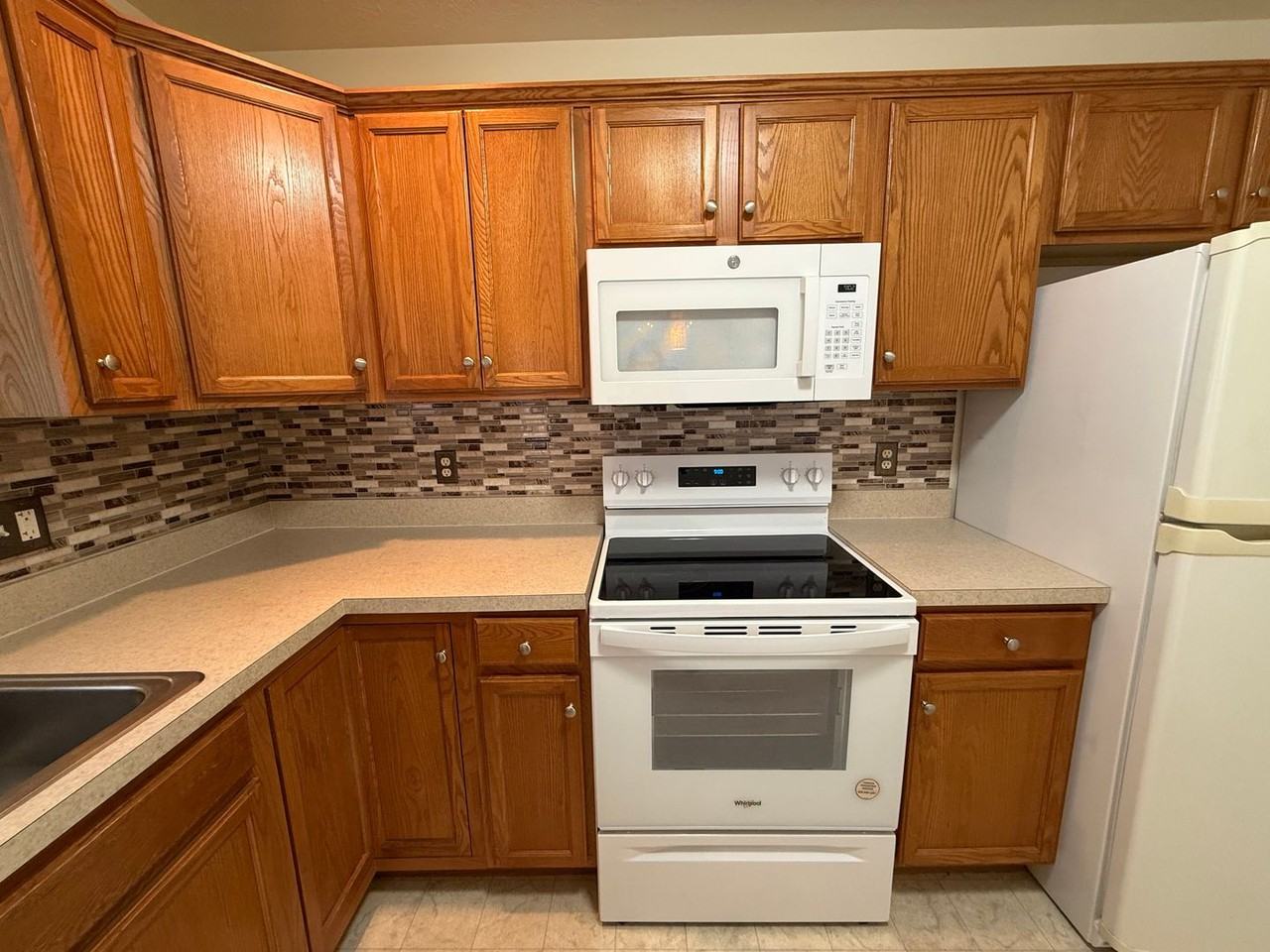 3023 Taylor Spring Ln - Photo 6 of 18