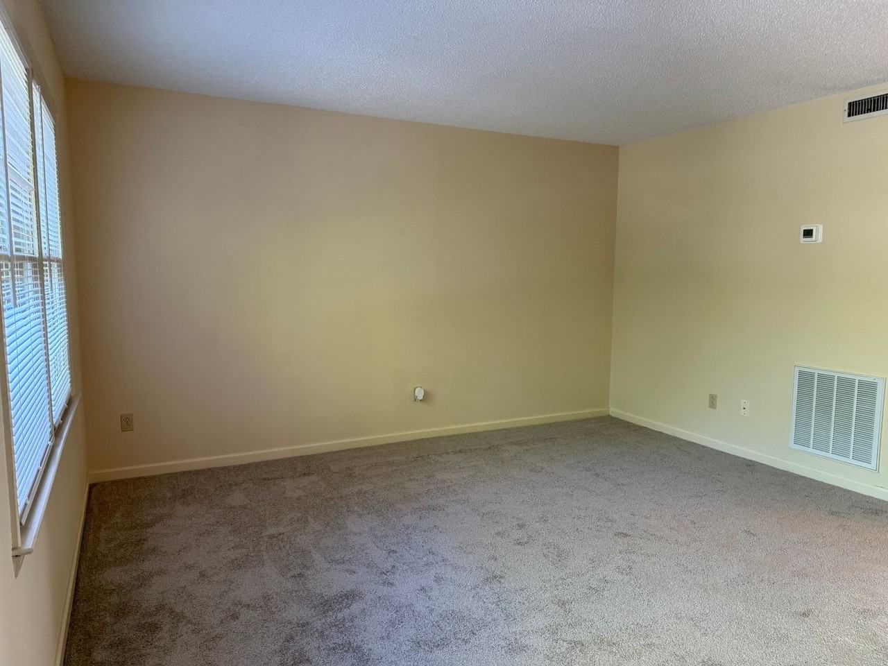 341 8th Avenue Dr Nw - Photo 5 of 20