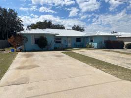 featured image of 911 907, 909, & 911 Locke Street ##909