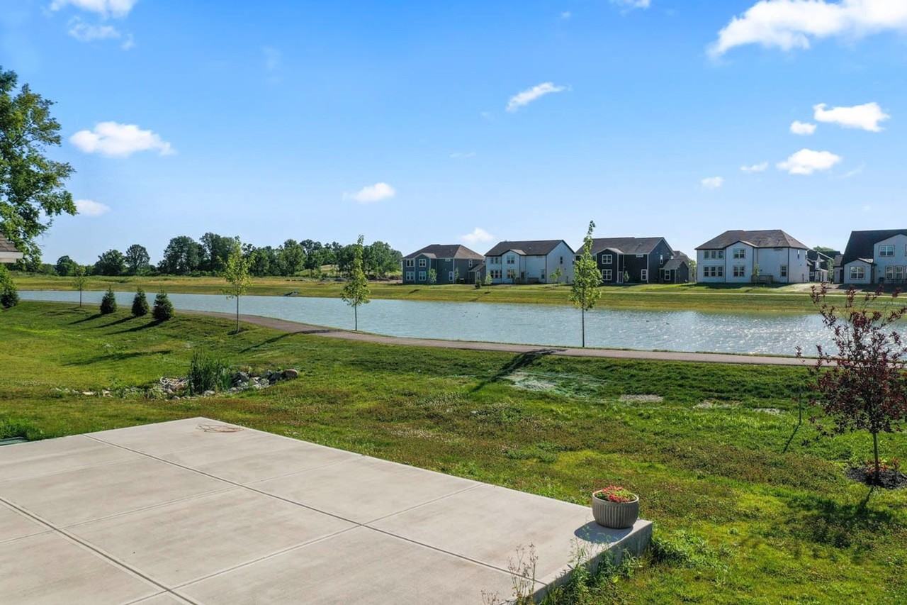 18131 Pennsy Way - Photo 3 of 39