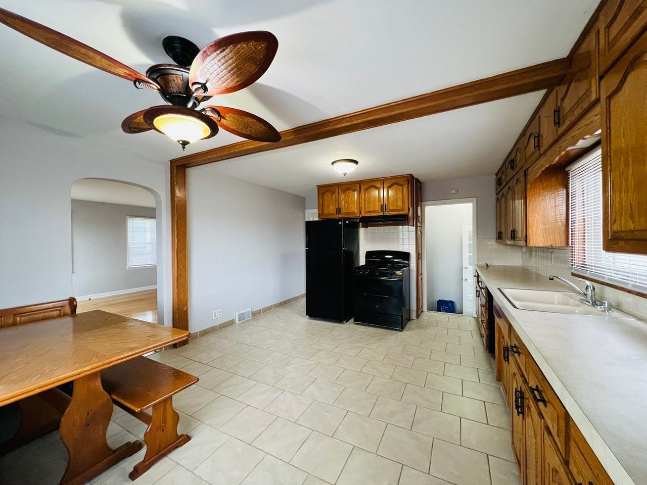 5302 35th Ave - Photo 3 of 21