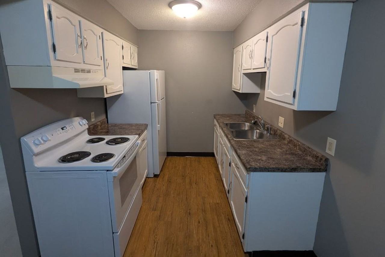 Midland Apartments: 3748 W 9th - Photo 5 of 9