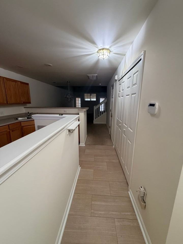 602 East Ave - Photo 5 of 26