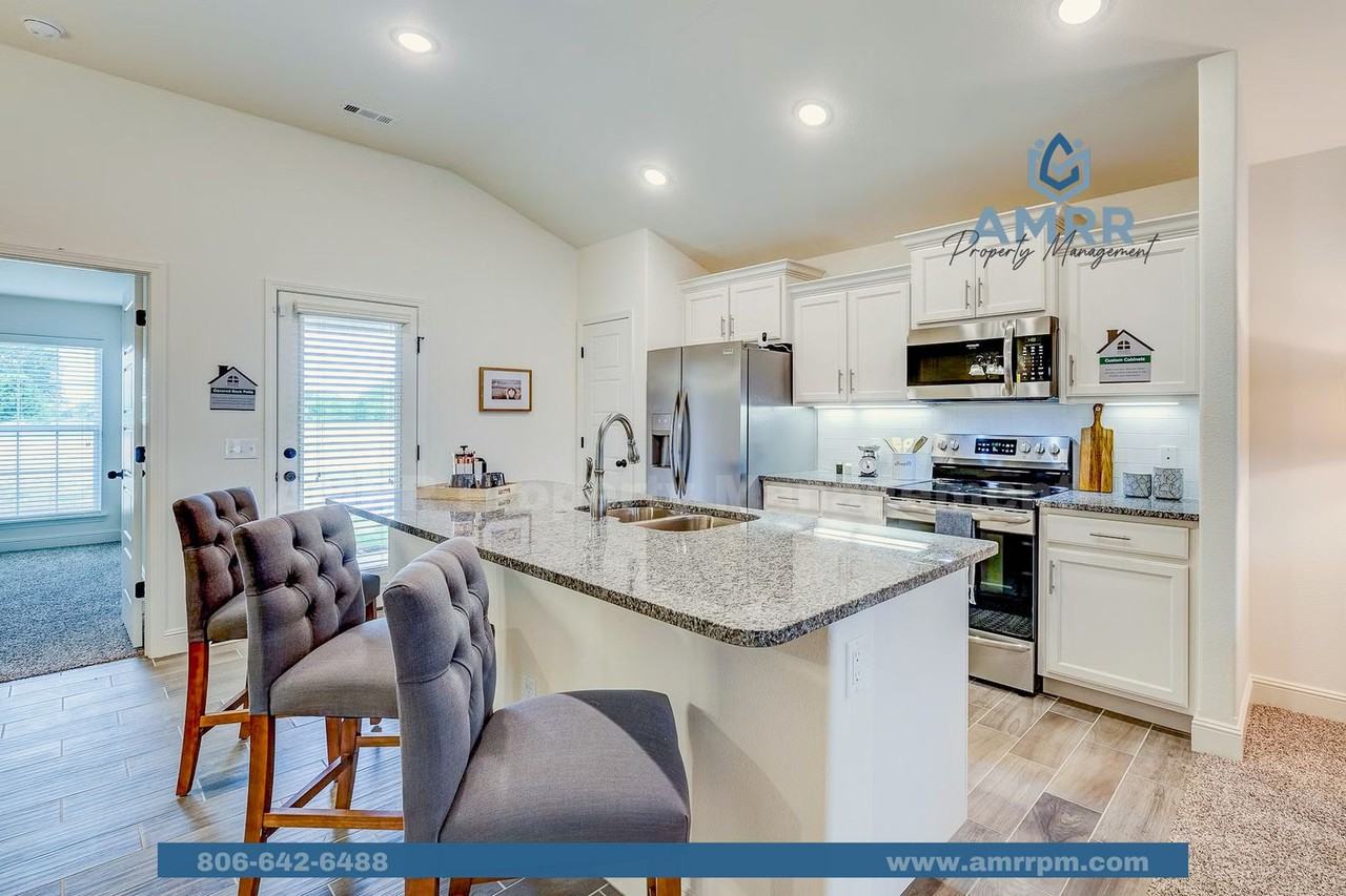 1706 Farmer St - Photo 7 of 22