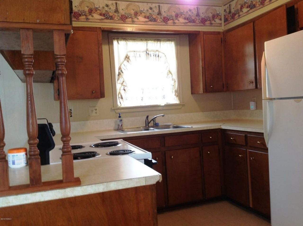 706 Picard Rd - Photo 3 of 11