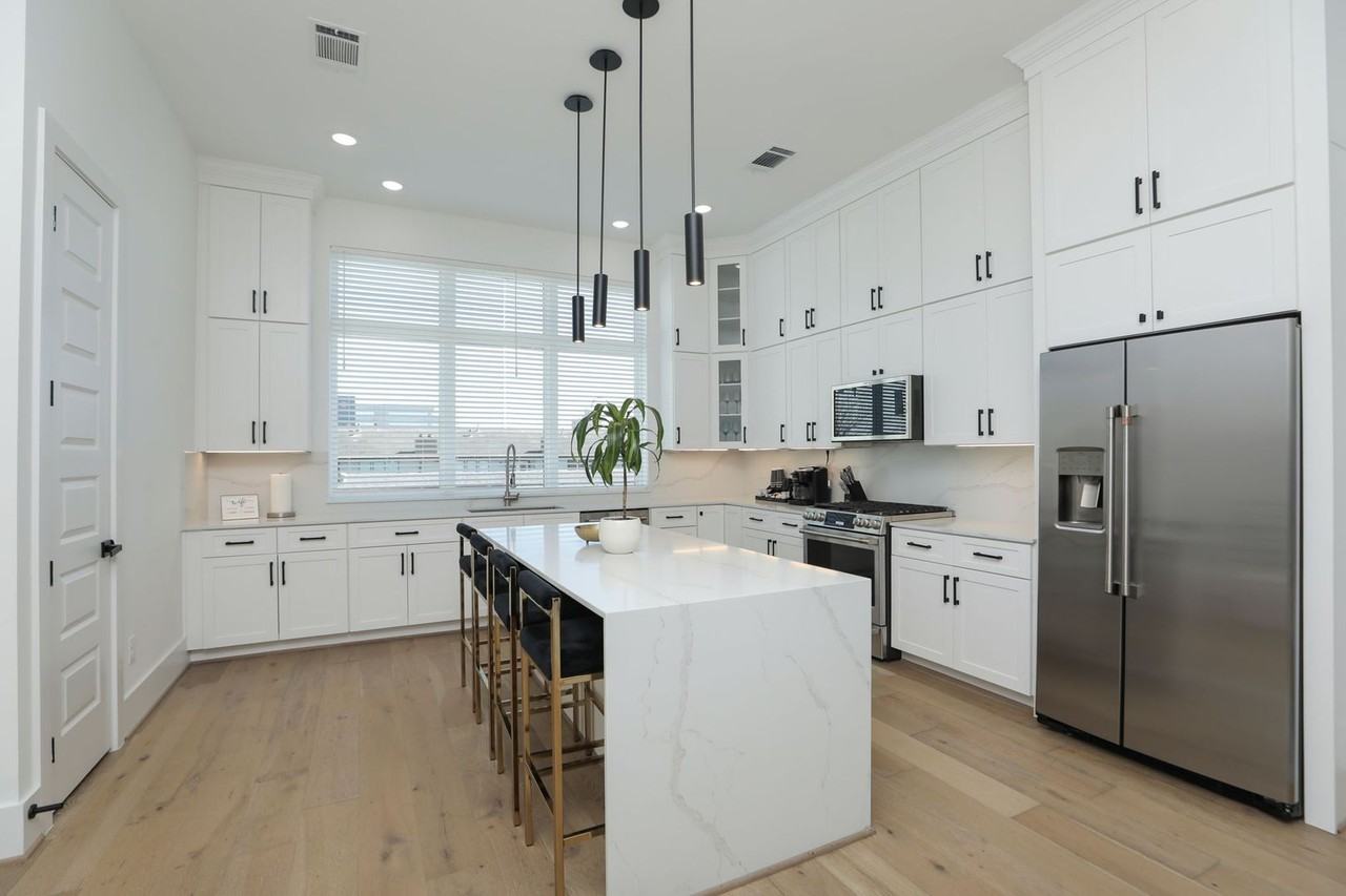 5704 Fairdale Ln #B - Photo 5 of 41