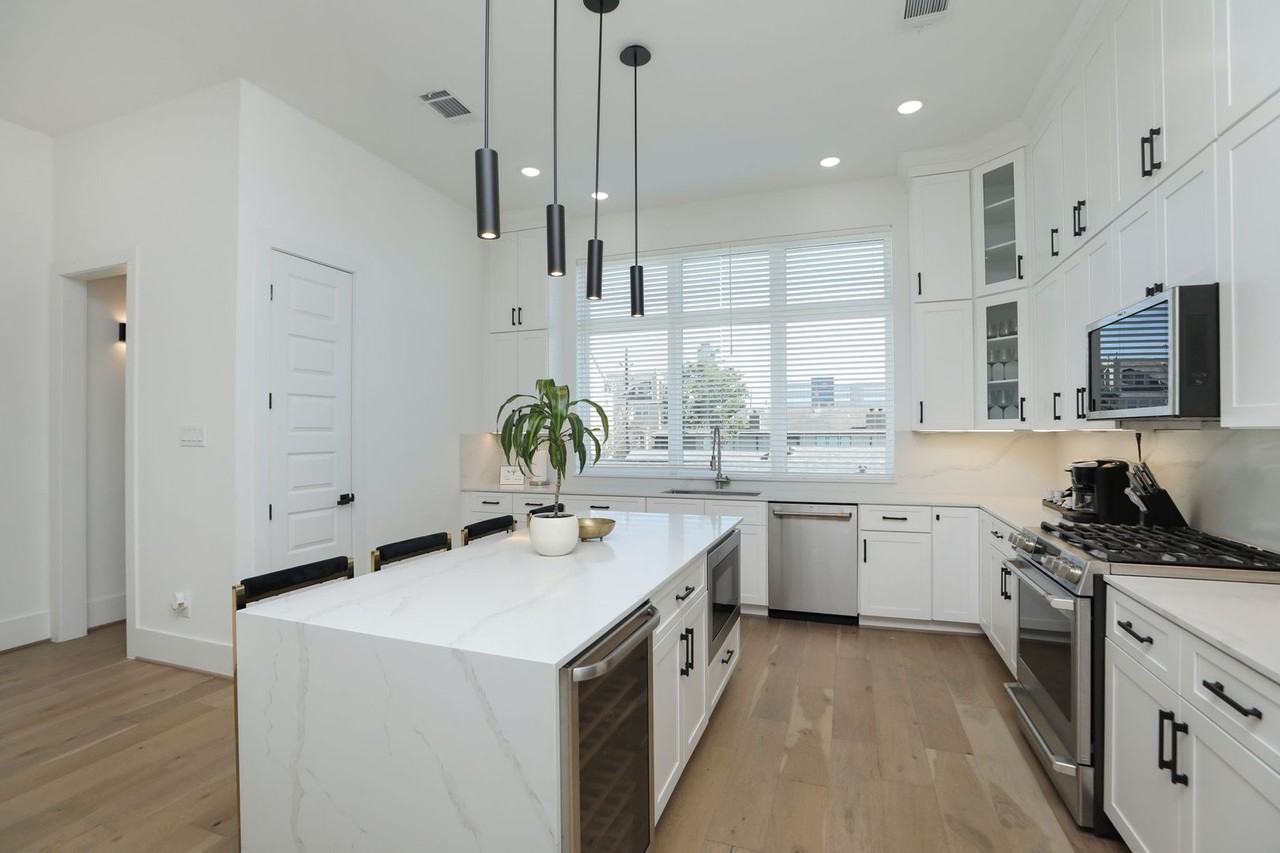 5704 Fairdale Ln #B - Photo 6 of 41