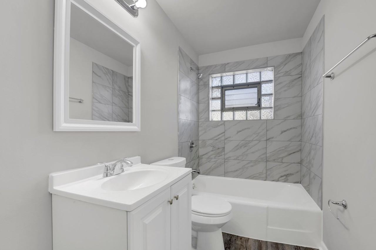 7138 Riverside Drive - Photo 4 of 11