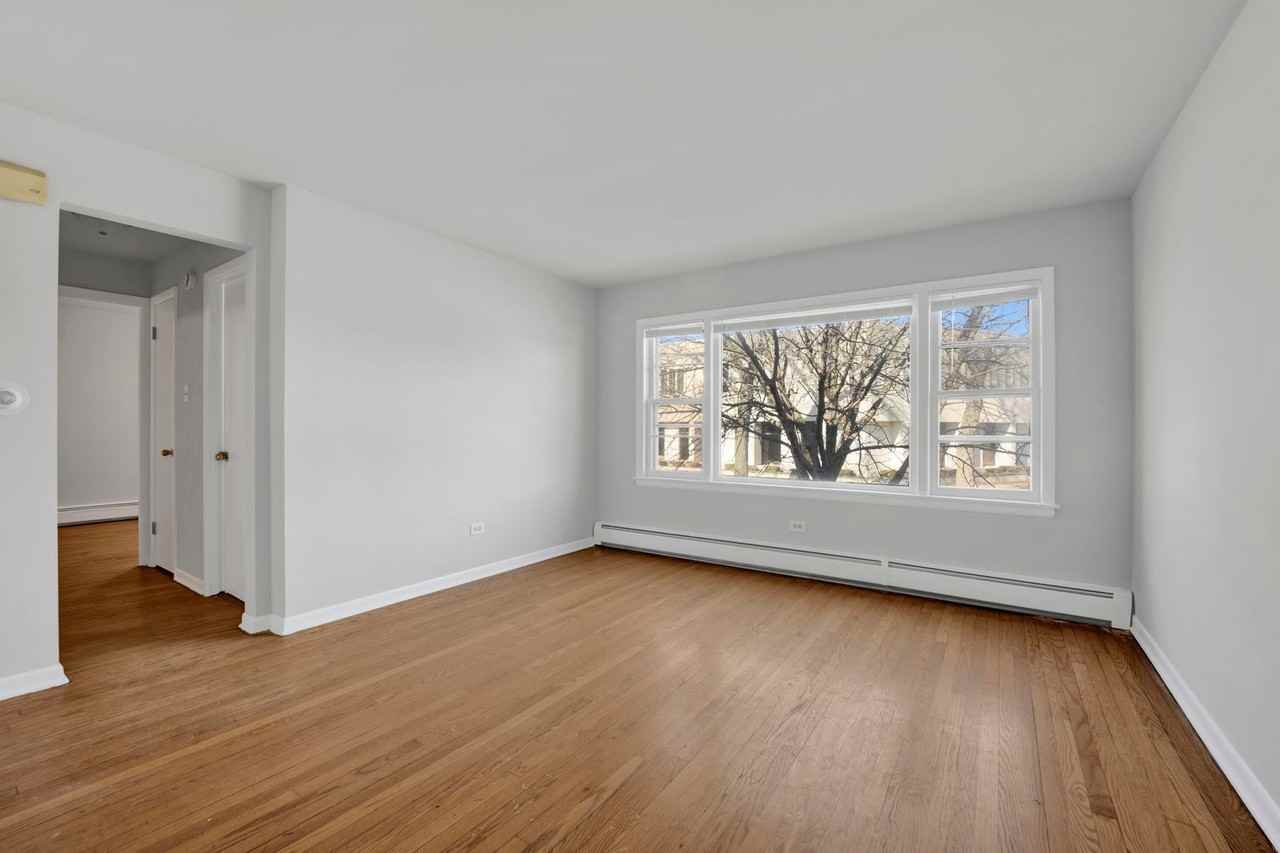 7138 Riverside Drive - Photo 5 of 11