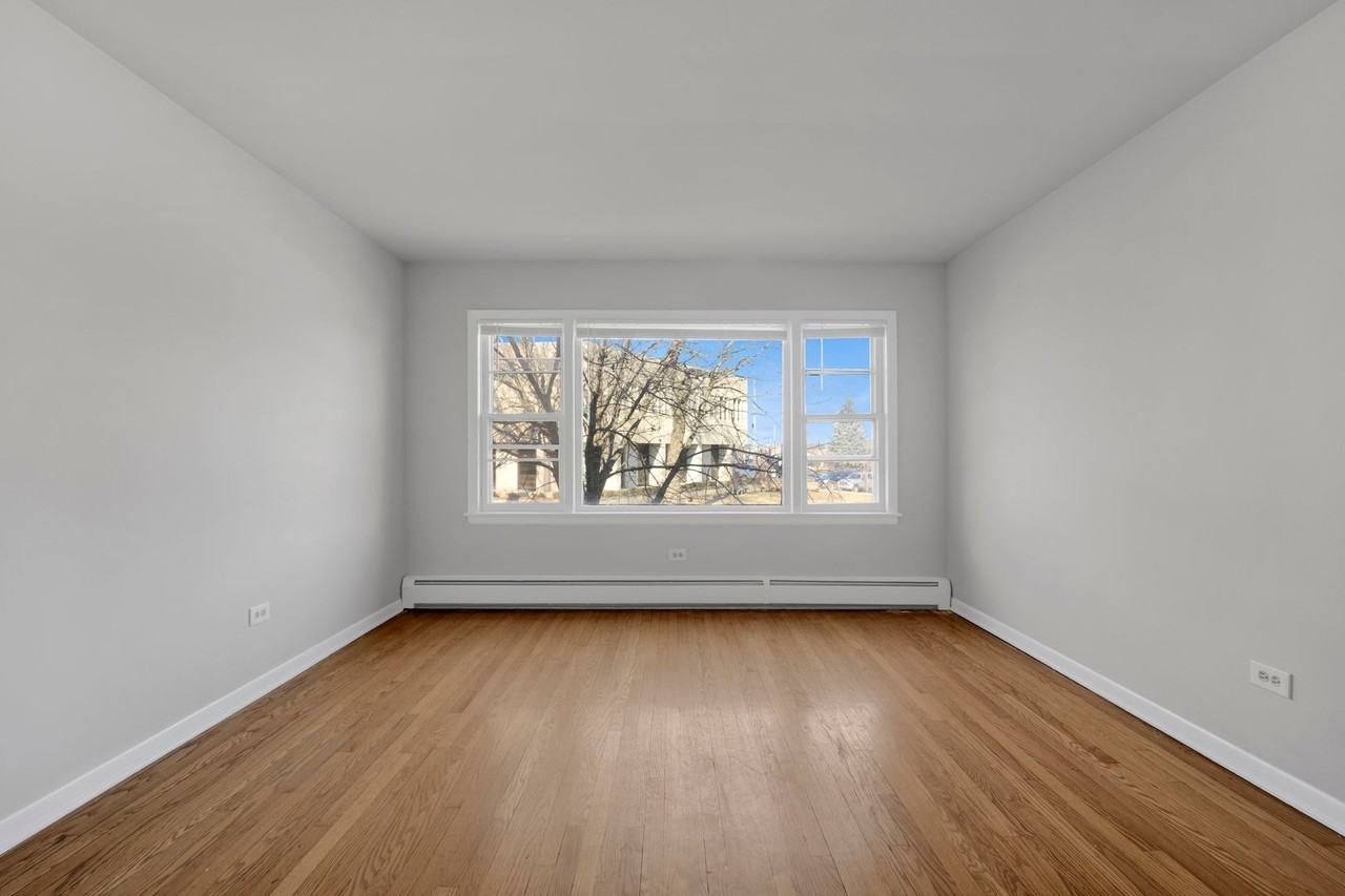 7138 Riverside Drive - Photo 6 of 11