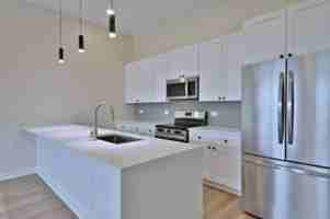 featured image of 7512 Madison St