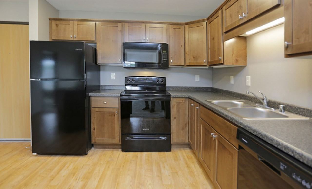 Avon Estates - Photo 5 of 6