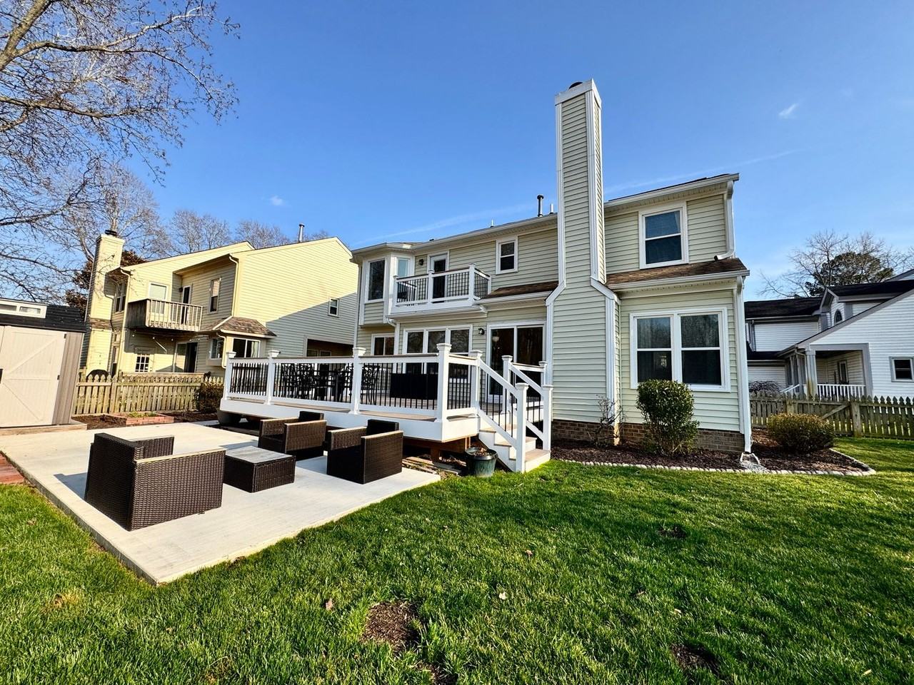 1100 Fenton Quay - Photo 3 of 50