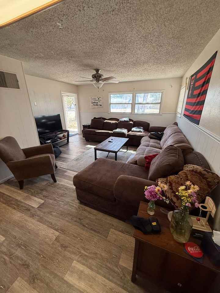 5432 32nd St - Photo 2 of 12