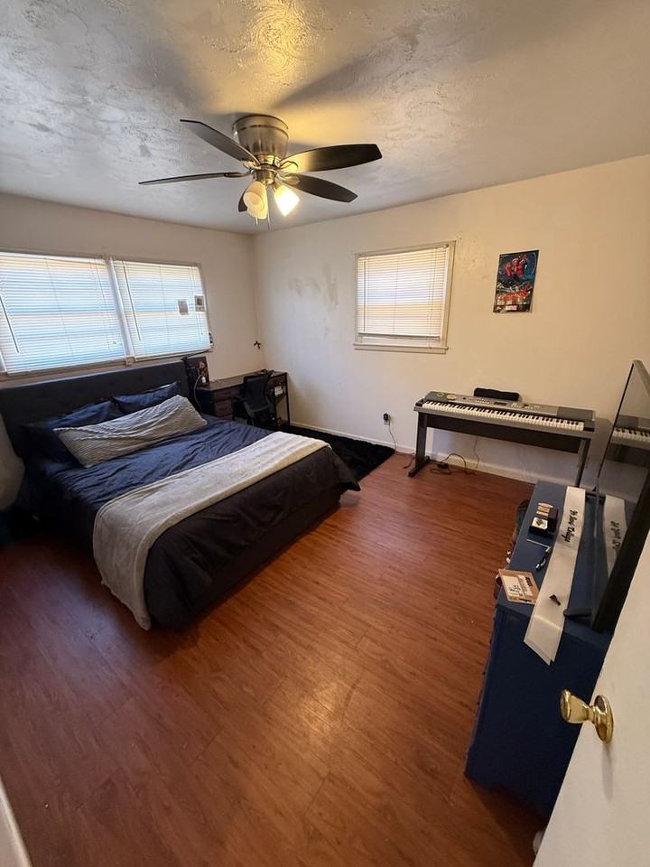 5432 32nd St - Photo 5 of 12