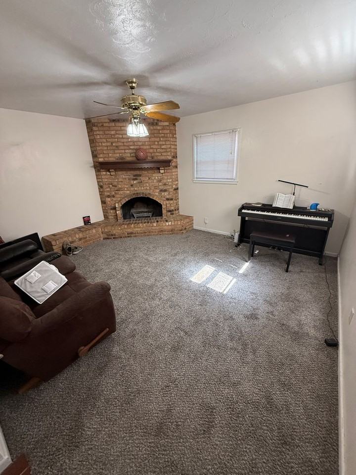 5432 32nd St - Photo 6 of 12