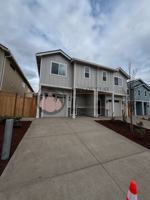 featured image of 1329/1331 Oppek St NE