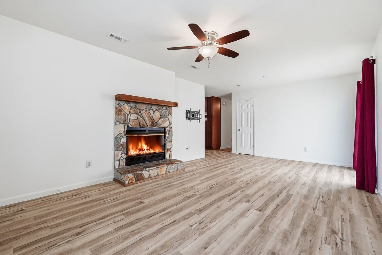 5 Kelly Way - Photo 5 of 33