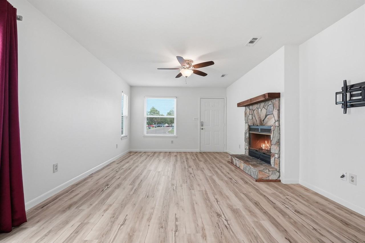 5 Kelly Way - Photo 6 of 33