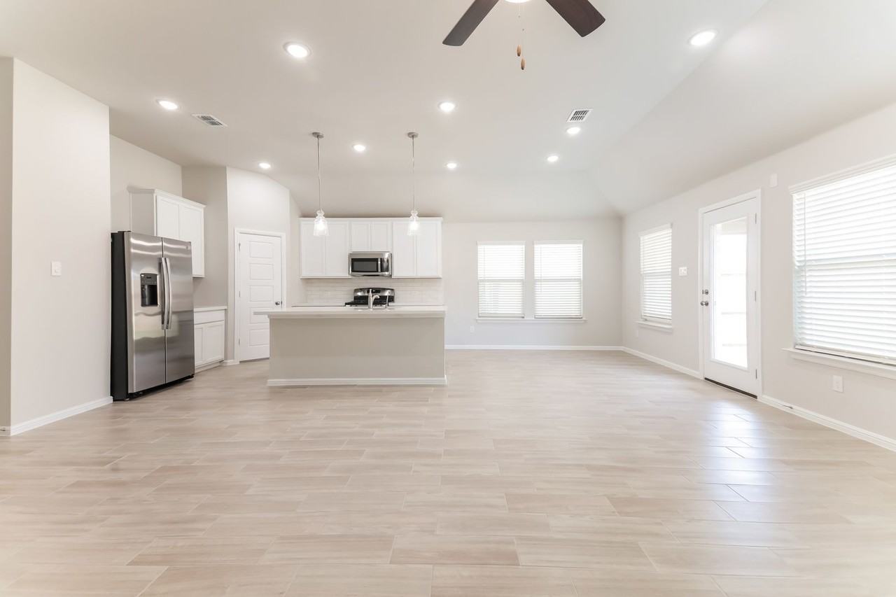 5108 Middlestone Ln - Photo 5 of 19