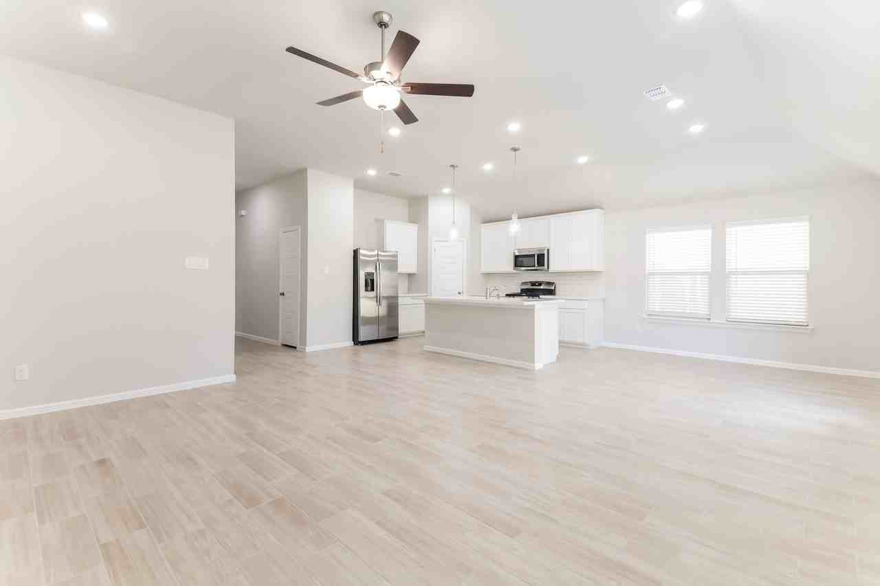 5108 Middlestone Ln - Photo 6 of 19