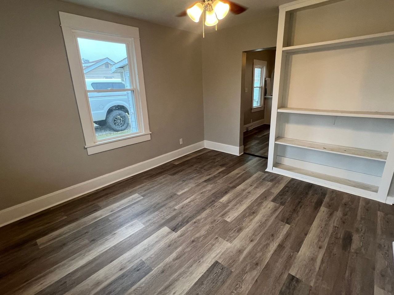 498 Allston Ave - Photo 2 of 11