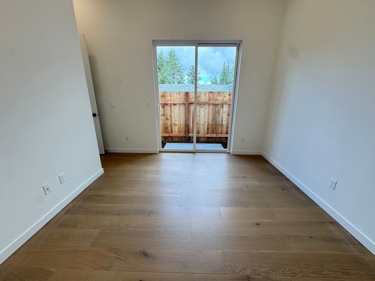 L0652 - Photo 7 of 38