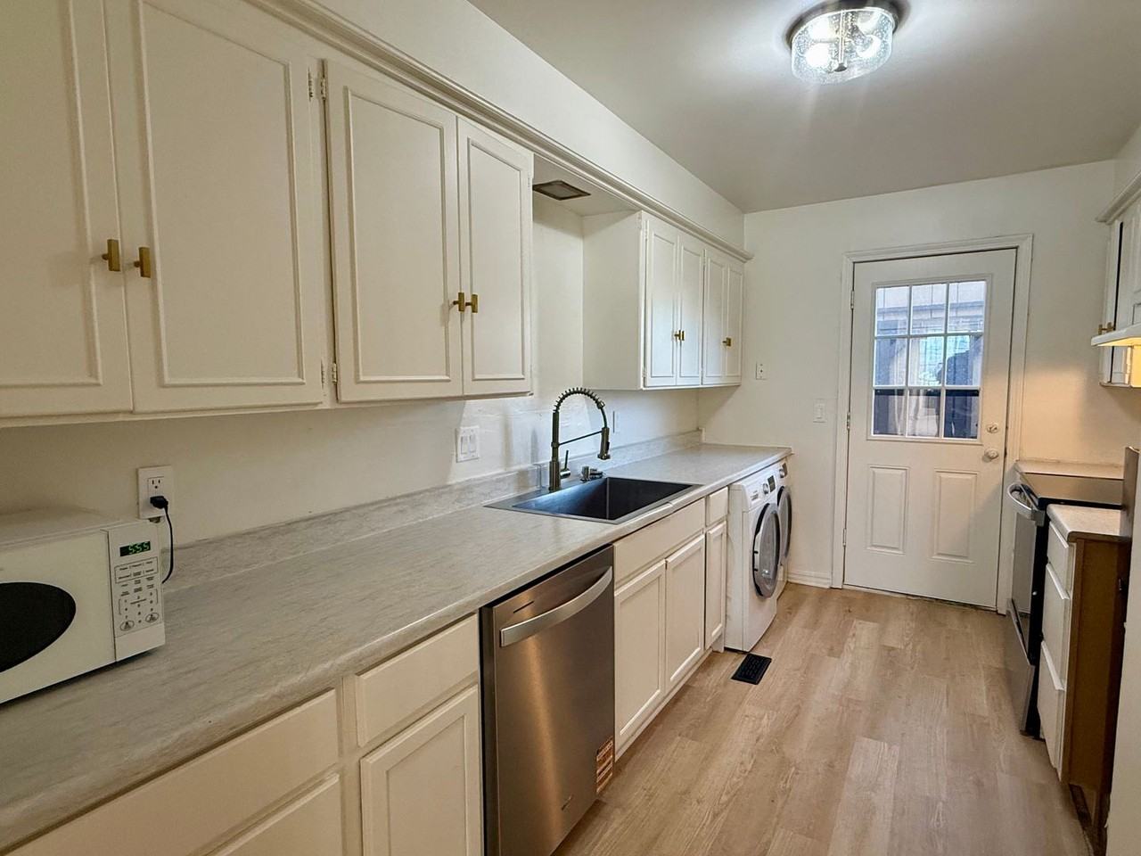 3035 W Wilshire Blvd - Photo 3 of 14