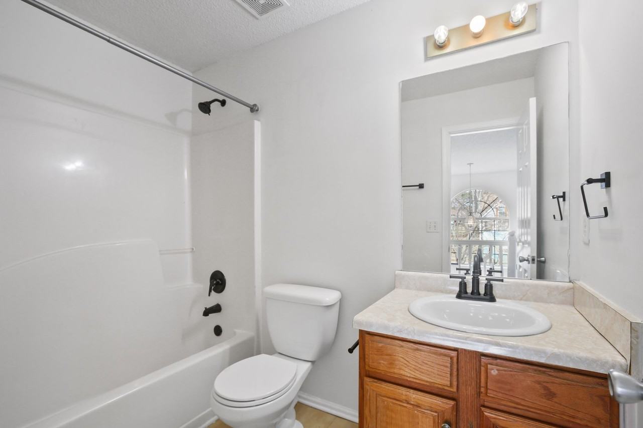 197 Kyndal Dr - Photo 7 of 22