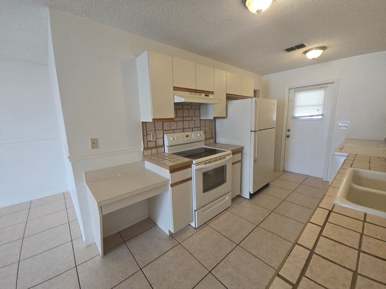 151 Winter Ridge Dr - Photo 2 of 15