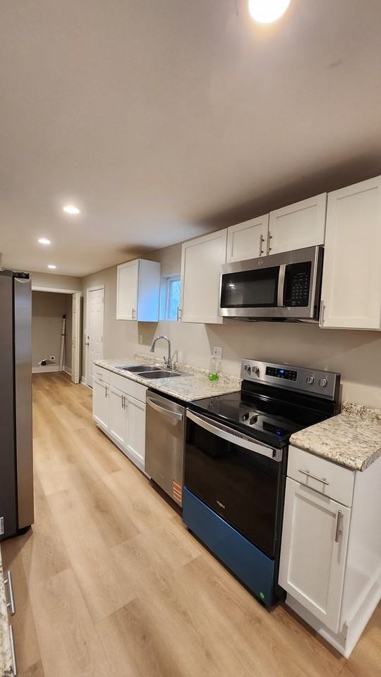 4630 Farrington Ave - Photo 3 of 11