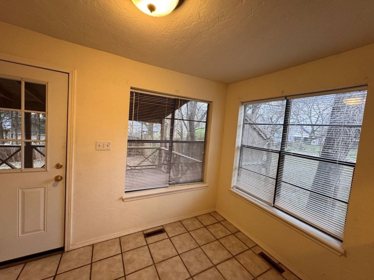 708 Tollie Dr - Photo 7 of 20