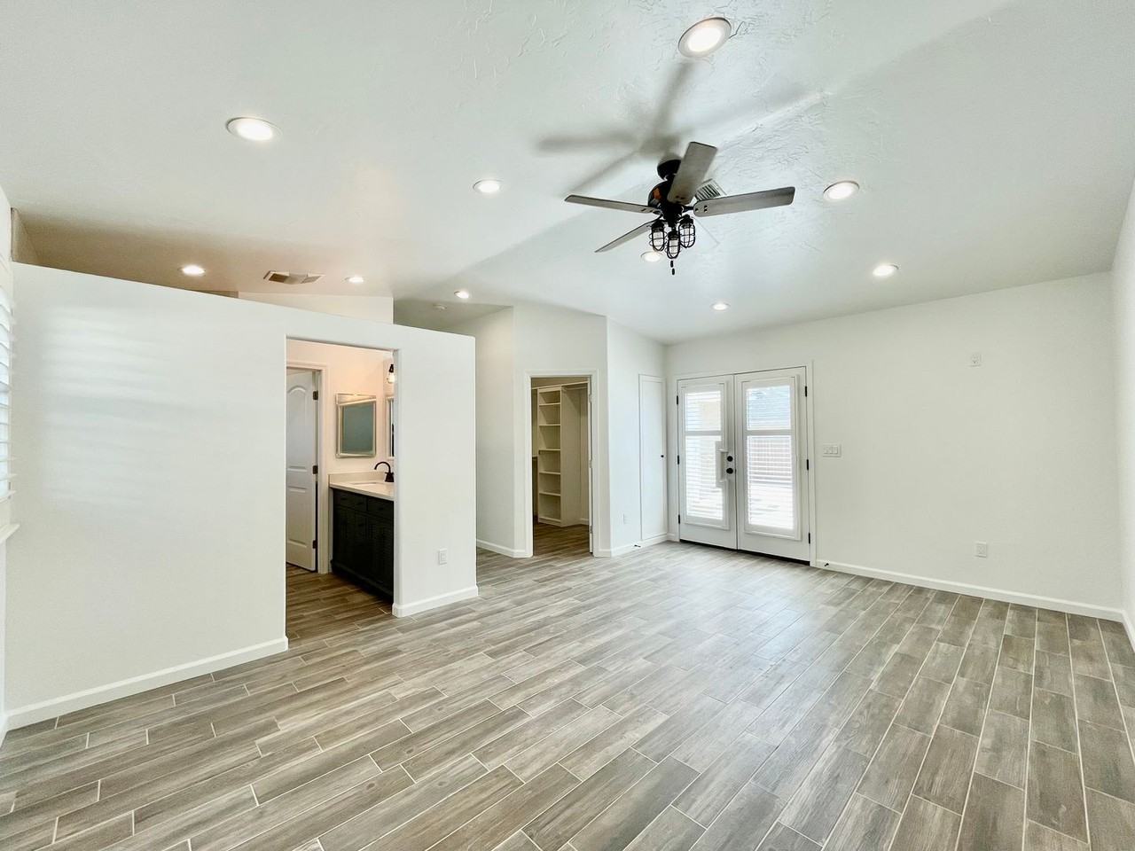 249 S Worthy Dr - Photo 7 of 19