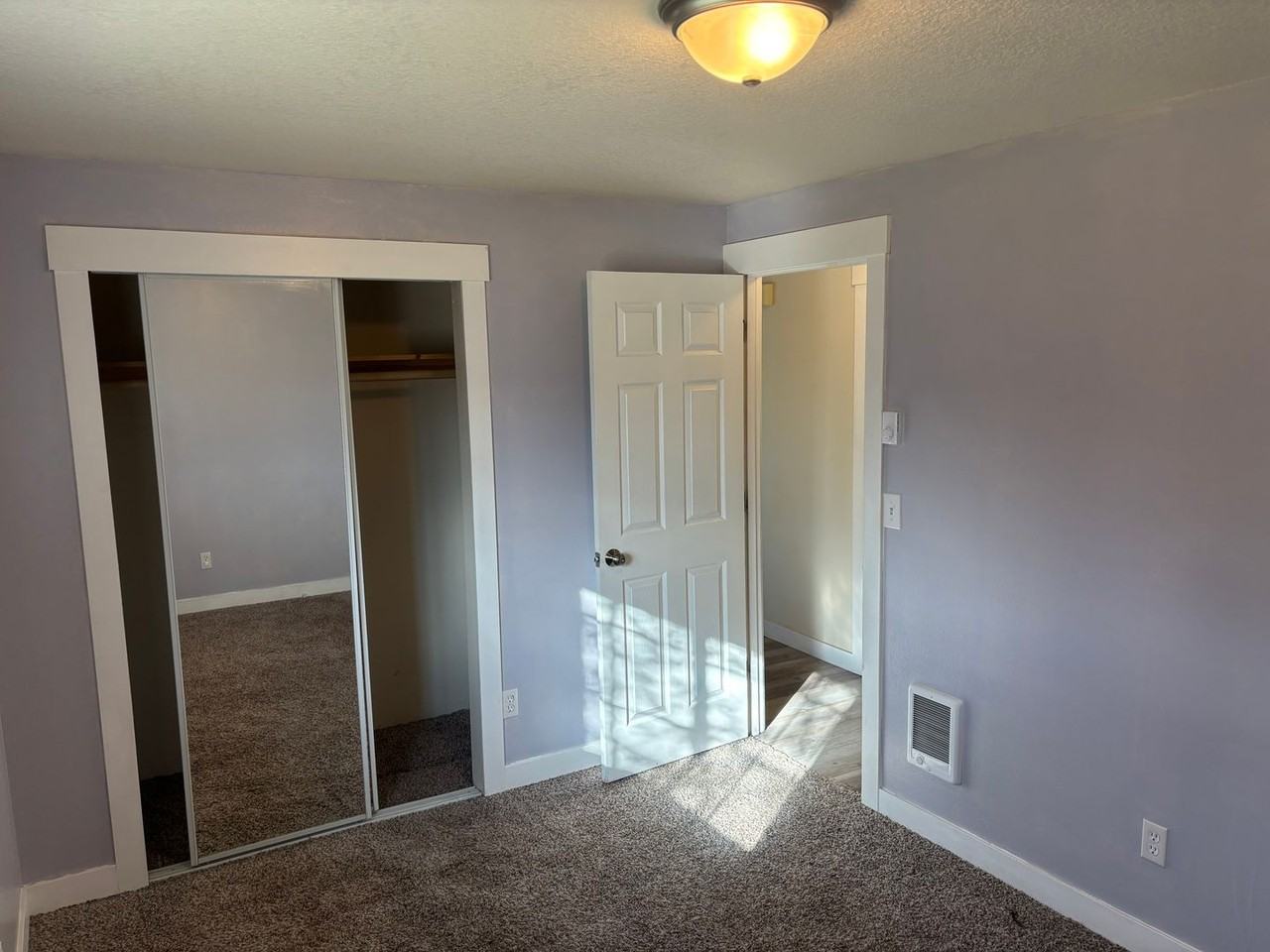 1646 Sw 34th St - Photo 2 of 15