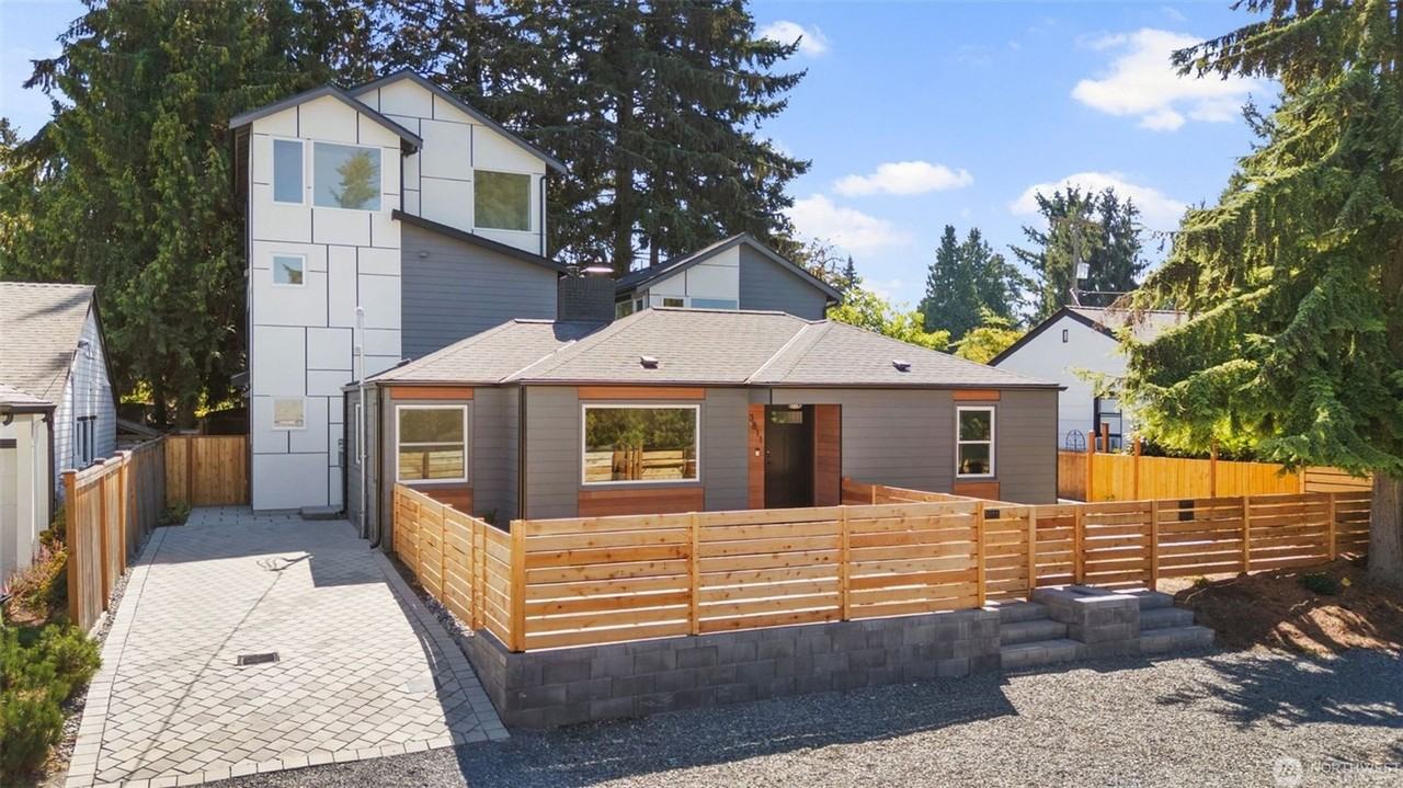 3811 Ne 89th St - Photo 4 of 30