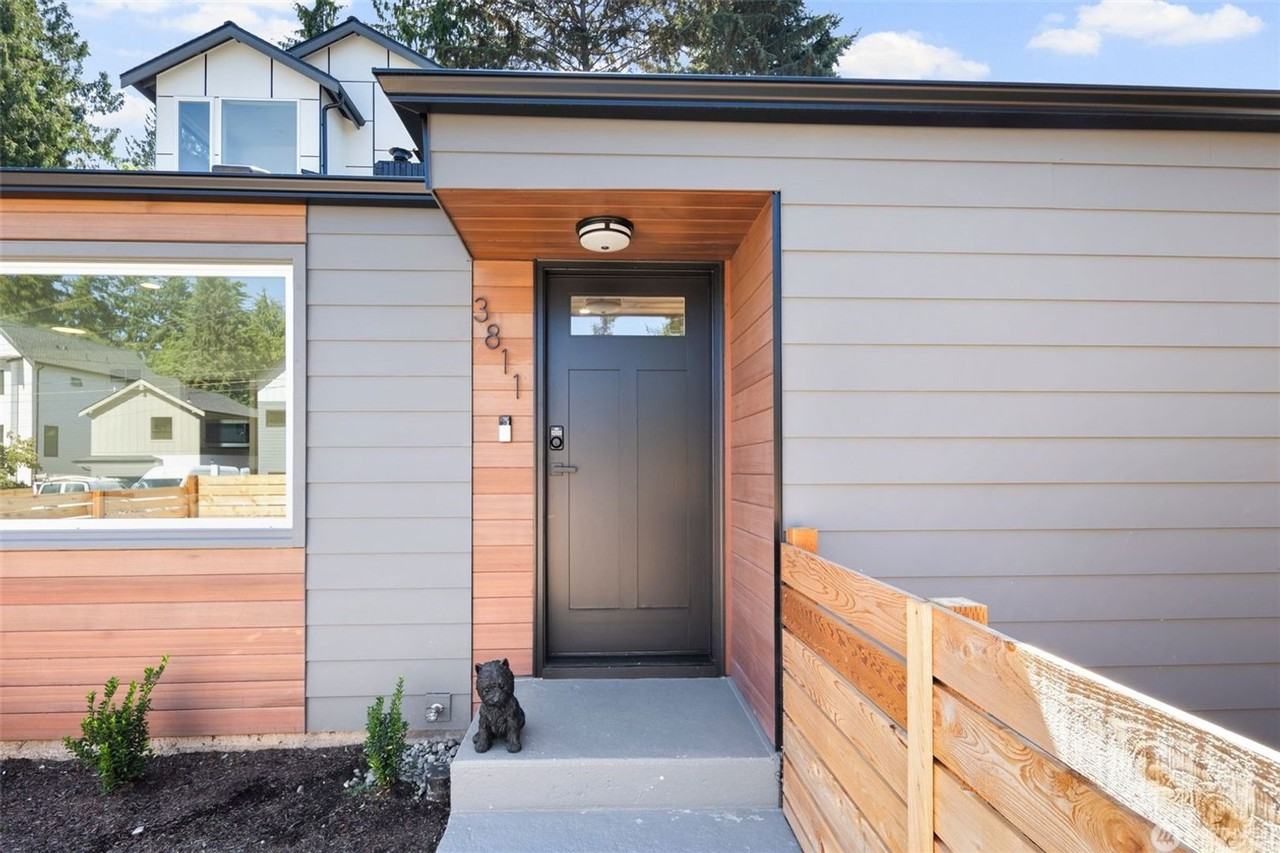 3811 Ne 89th St - Photo 5 of 30