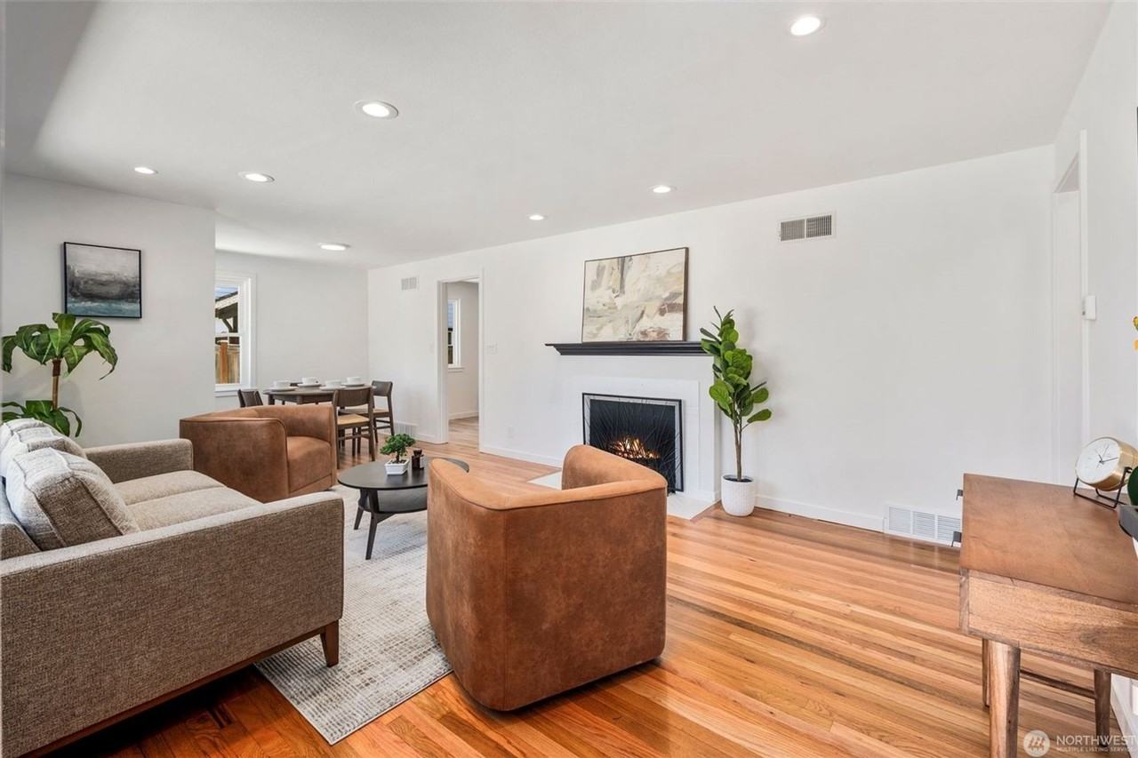 3811 Ne 89th St - Photo 6 of 30