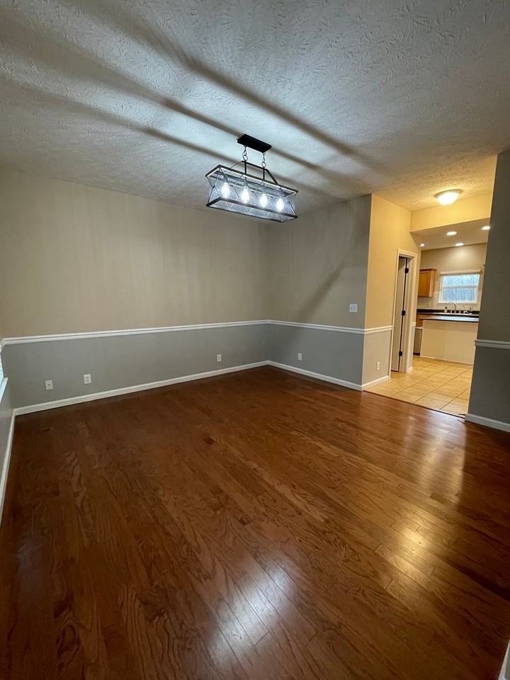 4915 Little Pine Dr - Photo 6 of 34