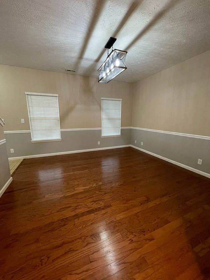 4915 Little Pine Dr - Photo 7 of 34