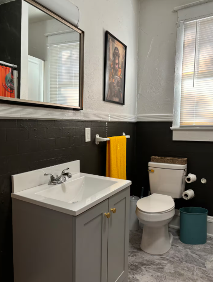 611 Goodwin Ave - Photo 7 of 15