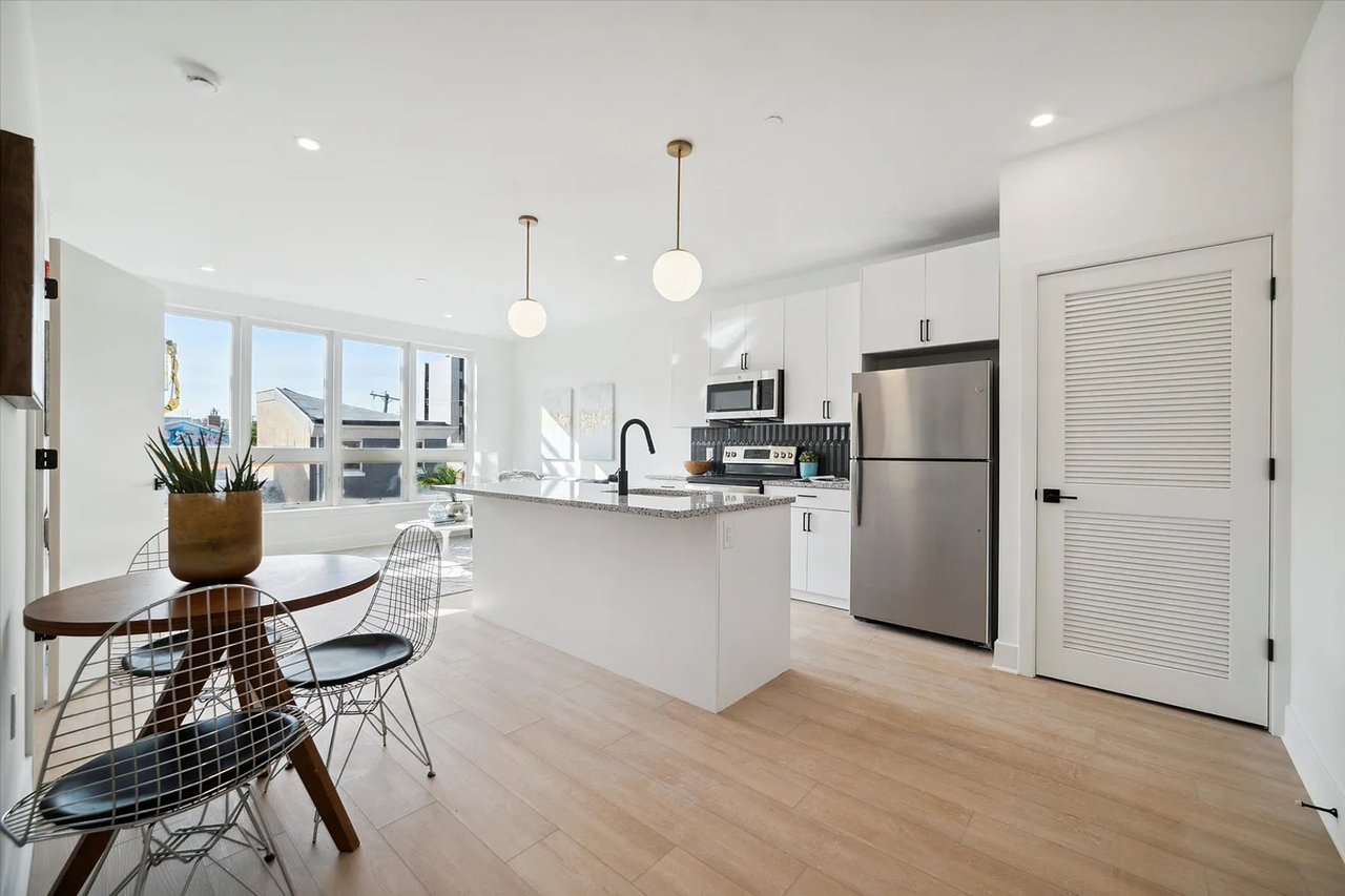 1643 N 2nd St - Photo 2 of 19