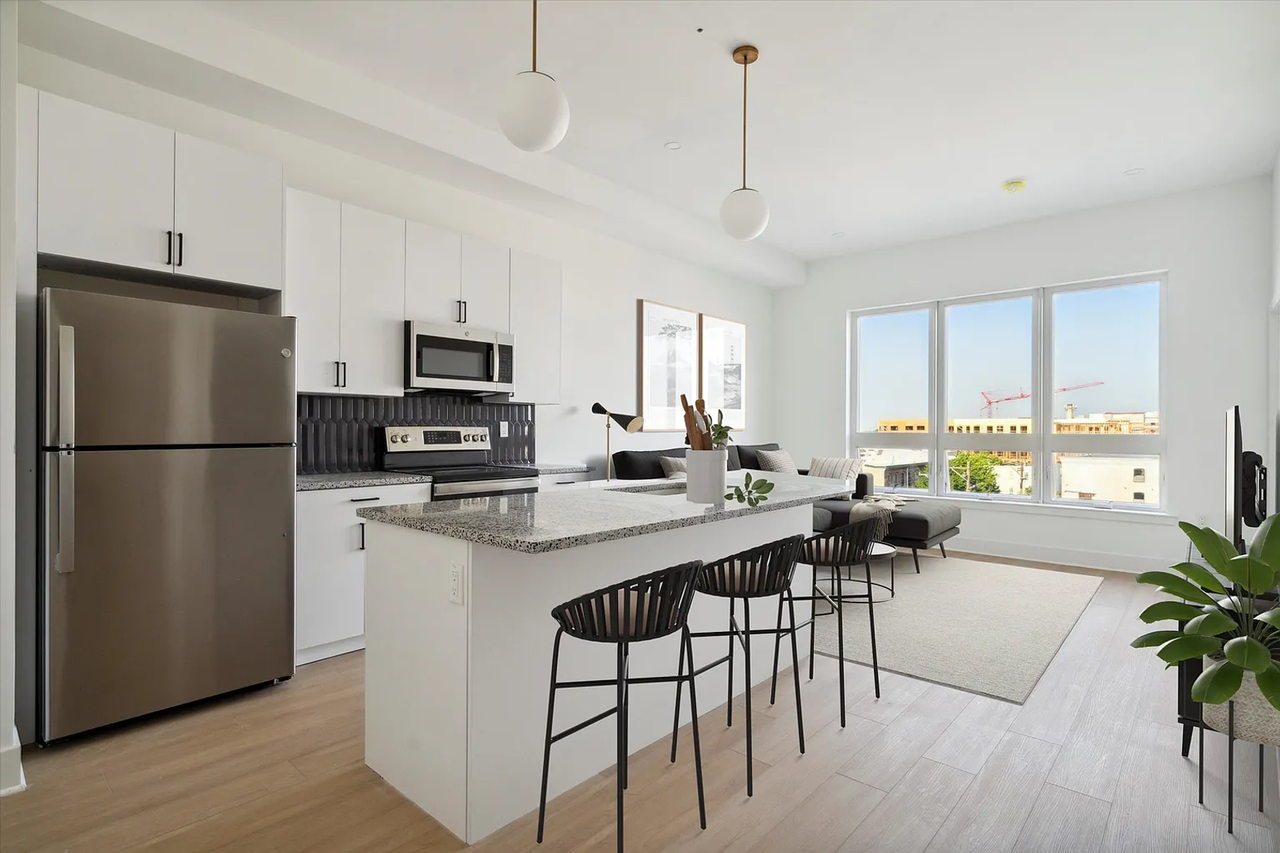 1643 N 2nd St - Photo 5 of 19