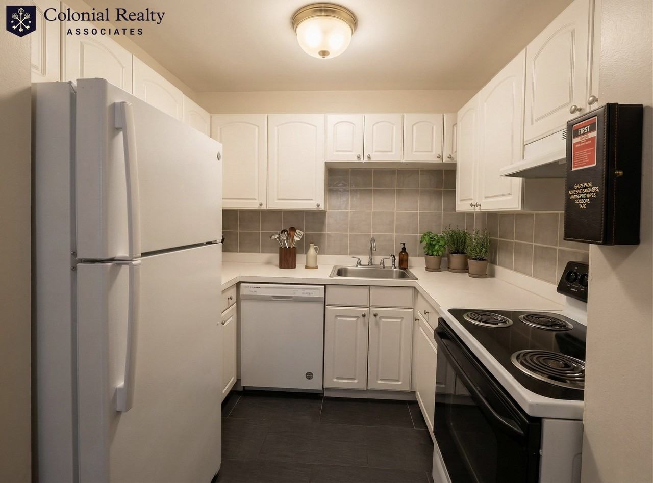 24 Farrington Ave #3 - Photo 2 of 10