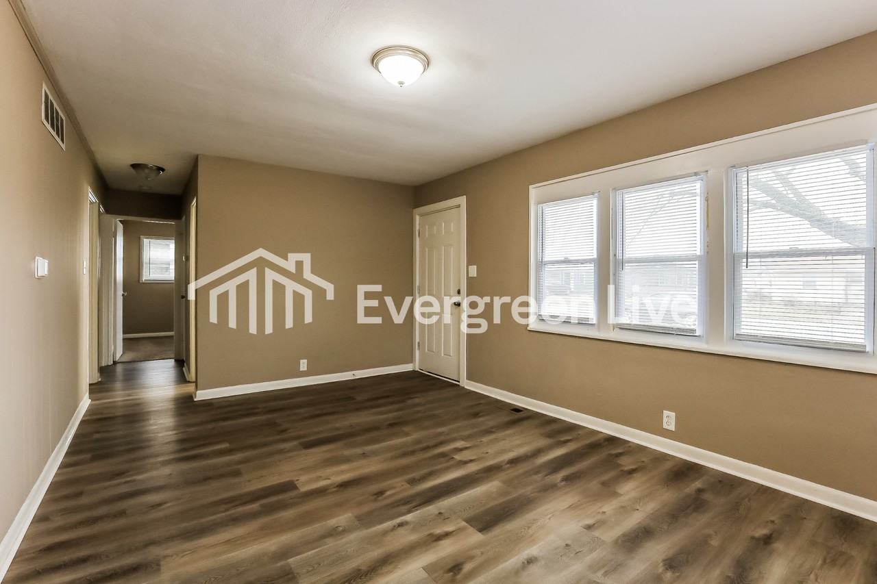 4771 Payton Ave - Photo 2 of 15