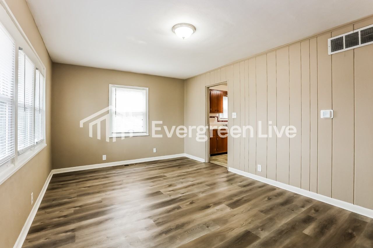 4771 Payton Ave - Photo 3 of 15