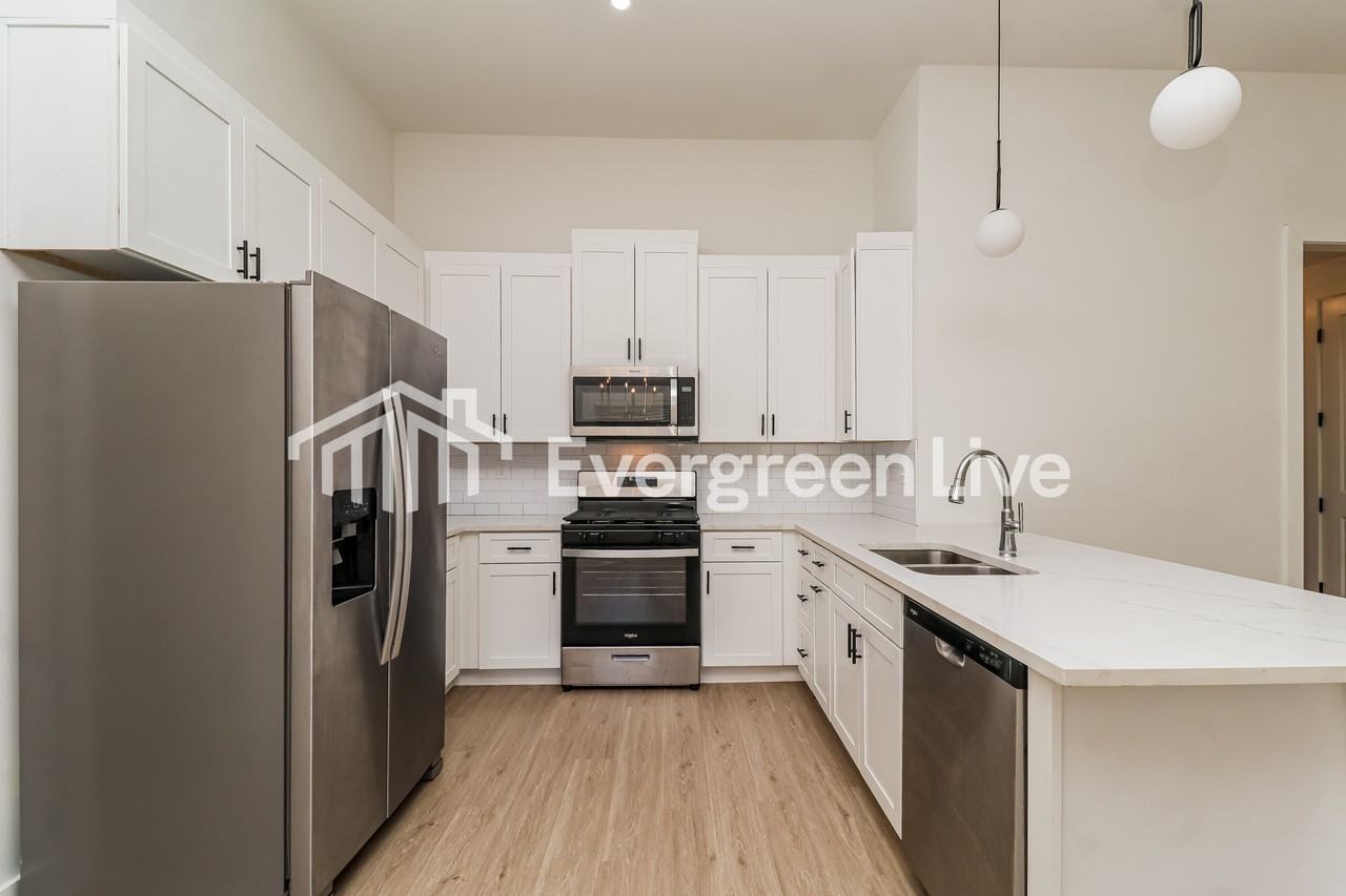 4125 Mcswain Cv - Photo 3 of 15